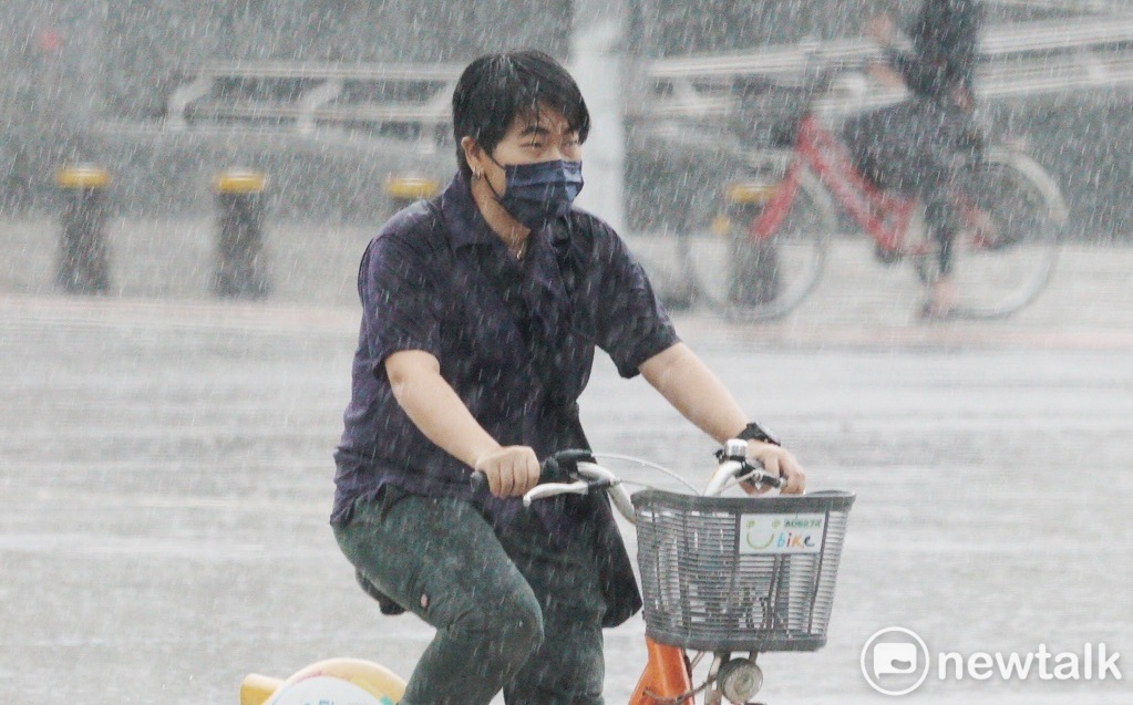 明起北、東變天！氣象署：228連假全台有雨