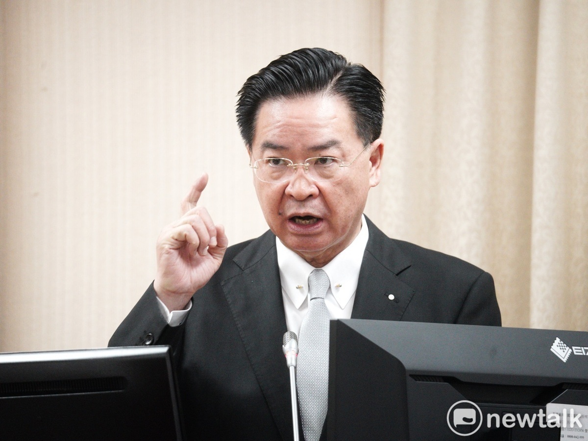 外交部長吳釗燮在推特發文表示,專制中國持續威脅台灣民主自由,而特拉斯的來訪讓台灣人民放心,讓台灣民眾了解台灣並不孤單。 圖:張良一/攝(資料照)