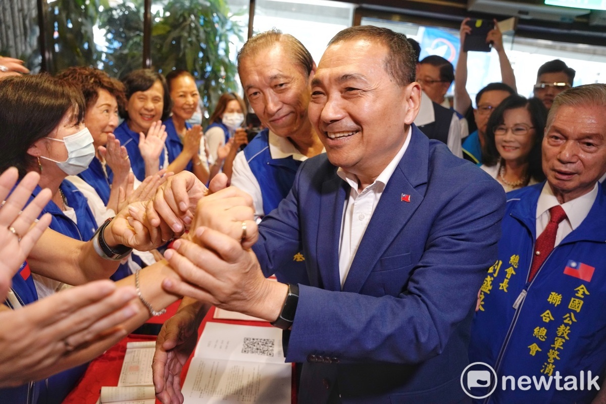 ▲民進黨總統參選人賴清德日前喊出，當台灣總統可以走入白宮，所追求的政治目標就已經達成。媒體人唐湘龍卻爆料，賴清德８月將過境美國，但這趟過境行程被美方「冷處理」，只承諾給賴清德一場僑界晚宴。 （圖／新頭殼）