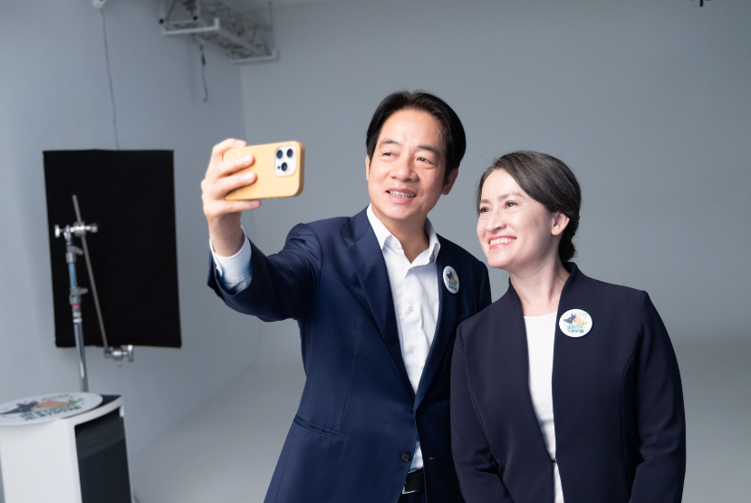  賴清德與蕭美琴今日拍攝定裝照。 圖：賴清德辦公室/提供 