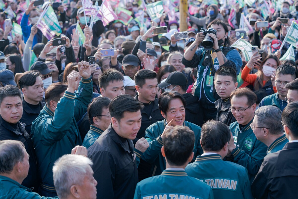  賴清德桃園行程滿檔，7日出席活動力挺鄭運鵬連任。 圖：賴清德競總提供 