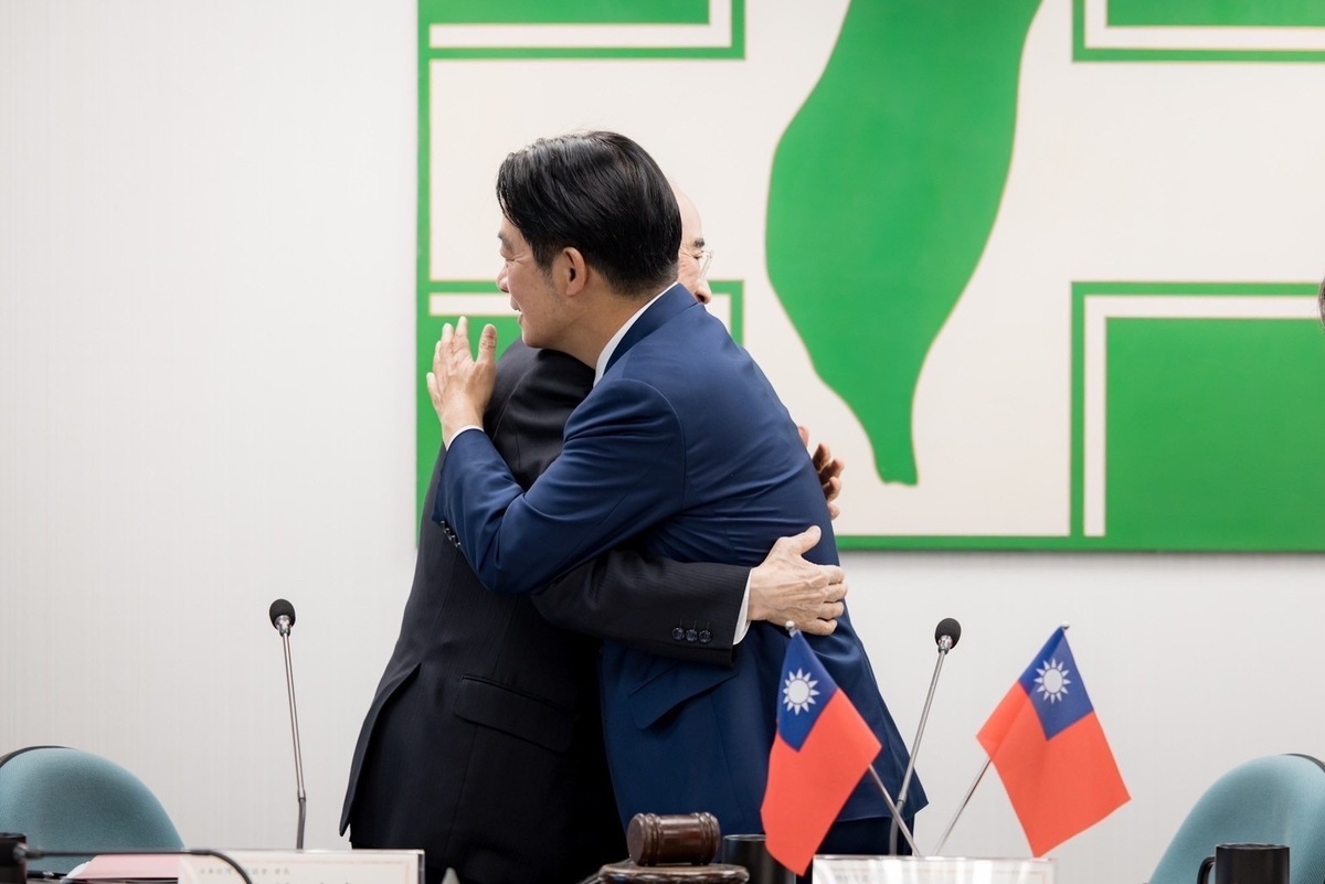  賴清德於民進黨中央黨部接見日本台灣交流協會會長大橋光夫一行。 圖：民進黨提供 