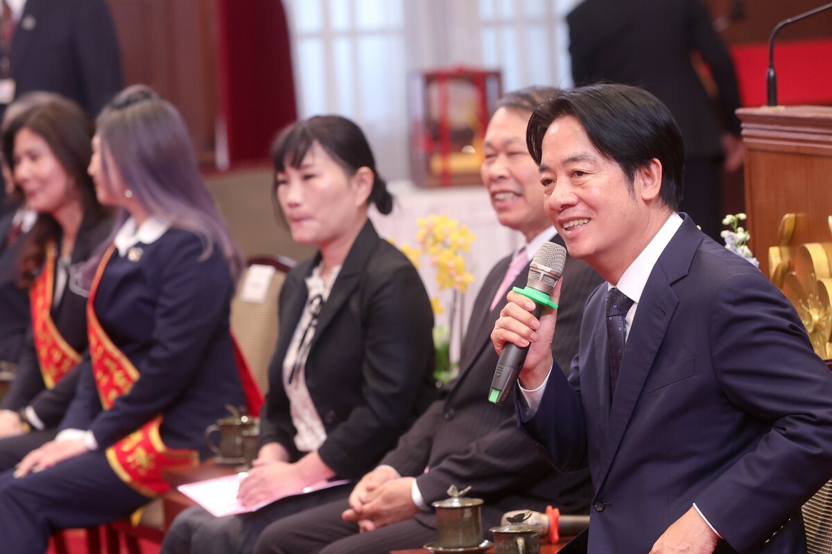  賴清德接見「中華民國第20屆金舵獎暨旭青獎得獎人」。 圖：總統府提供 
