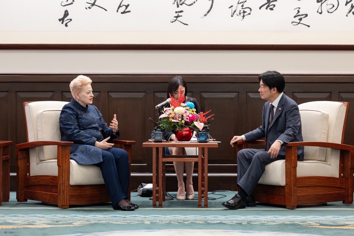  賴清德於總統府內接見立陶宛前總統葛寶斯凱德（Dalia Grybauskaitė）。 圖：總統府提供 