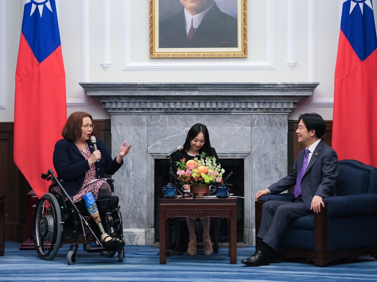  總統賴清德接見美國參議員達克沃絲（Tammy Duckworth）跨黨派訪問團。 圖：總統府提供 
