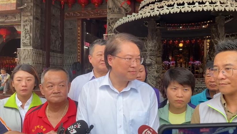  林右昌率隊前往花蓮進行首場宣講活動。 圖：民進黨提供 