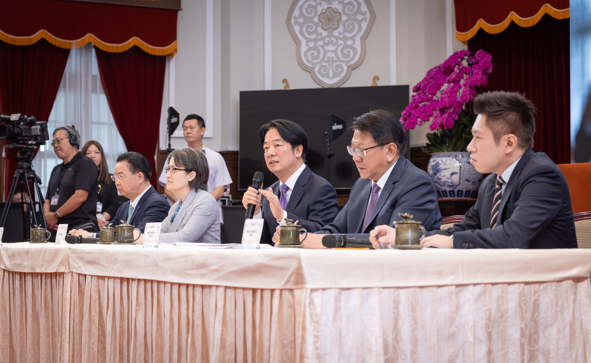  總統賴清德就任滿月，於總統府內舉行「信賴新政 時代新台灣」記者會。 圖：總統府提供 