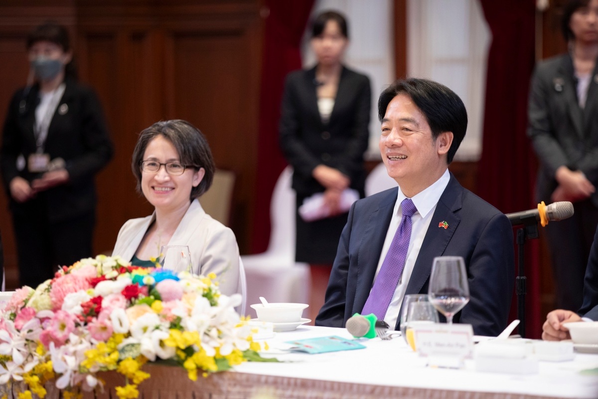  總統賴清德偕同副總統蕭美琴，舉行國宴款待聖克里斯多福總理德魯伉儷一行。 圖：總統府提供 