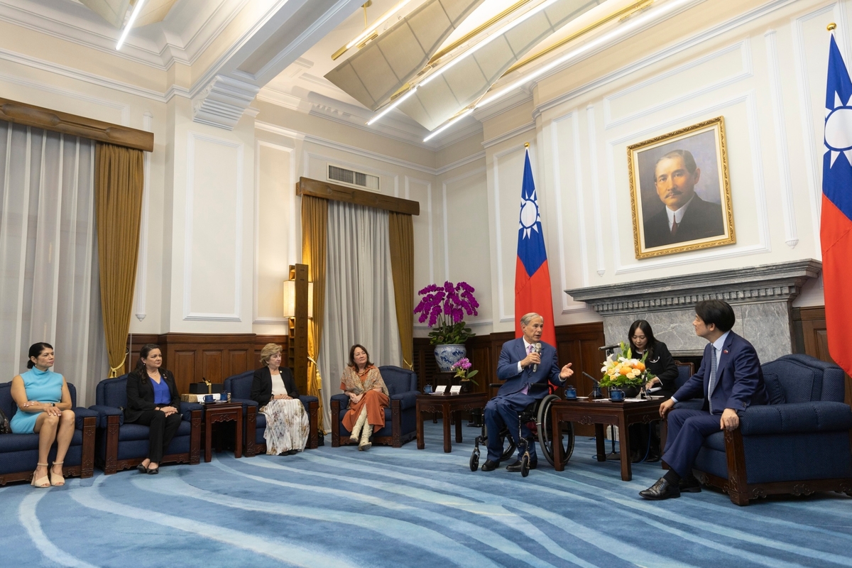  美國德州州長艾伯特（Greg Abbott）率團來訪，並與總統賴清德會面。 圖：總統府提供 