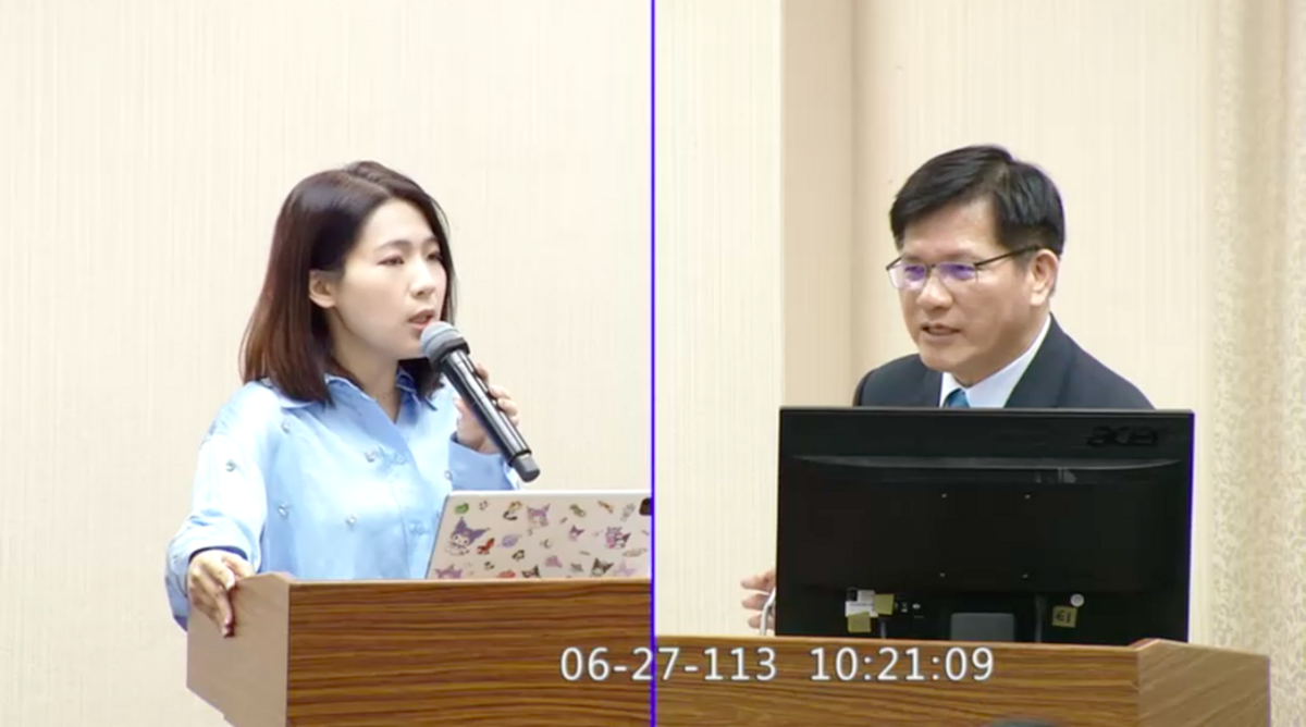  國民黨立委徐巧芯質詢外長林佳龍時，不斷踢爆駐美代表處問題不斷。 圖：翻攝自立法院IVOD系統 