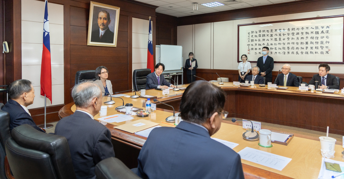  總統賴清德出席「113年司法院大法官提名審薦小組」第一次會議。 圖：總統府/提供 