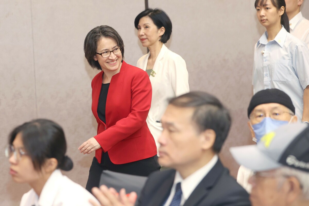  副總統蕭美琴出席「2024創新論壇–智慧驅動點亮永續之島」。 圖：總統府提供 