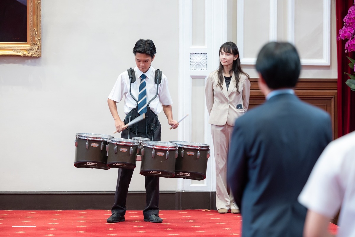  總統賴清德接見日本沖繩縣立西原高等學校行進樂隊。 圖：總統府提供 