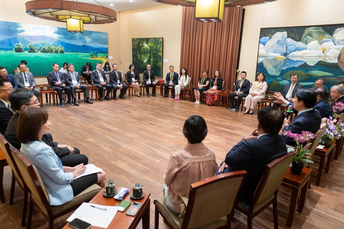  總統賴清德接見世界台灣商會聯合總會第30屆回國訪問暨投資考察團。 圖：總統府提供 