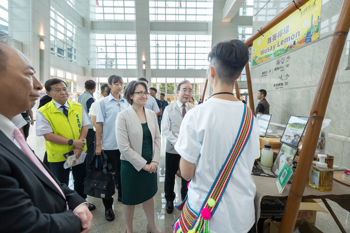  副總統蕭美琴出席「支持花蓮 農業部攜手台北101 從心出花」記者會。 圖：總統府/提供 