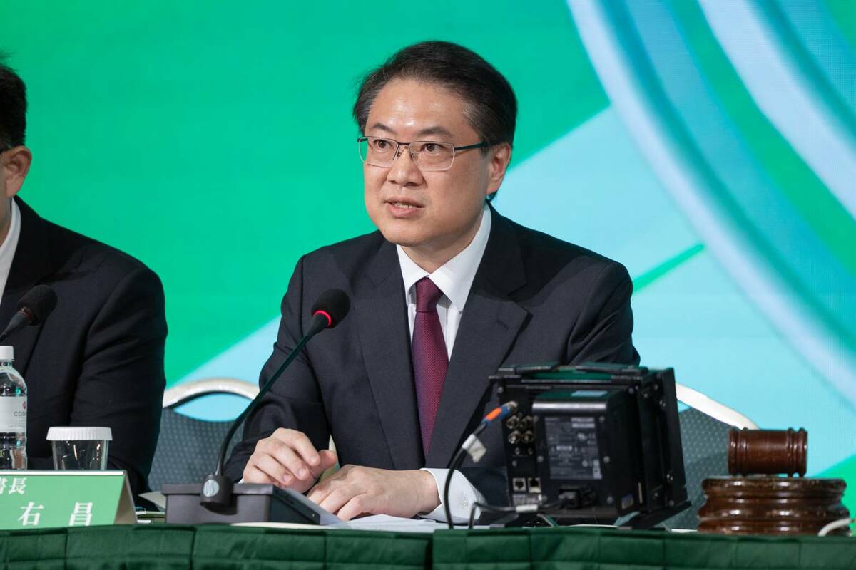  民進黨秘書長林右昌歷經府院黨歷練，政治手腕極高。 圖：翻攝自林右昌臉書 