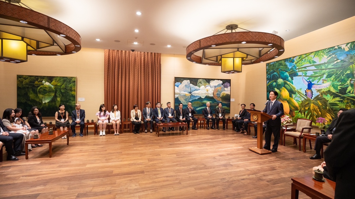  總統賴清德接見牙醫師公會全國聯合會暨WHO宣達團。 圖：總統府提供 
