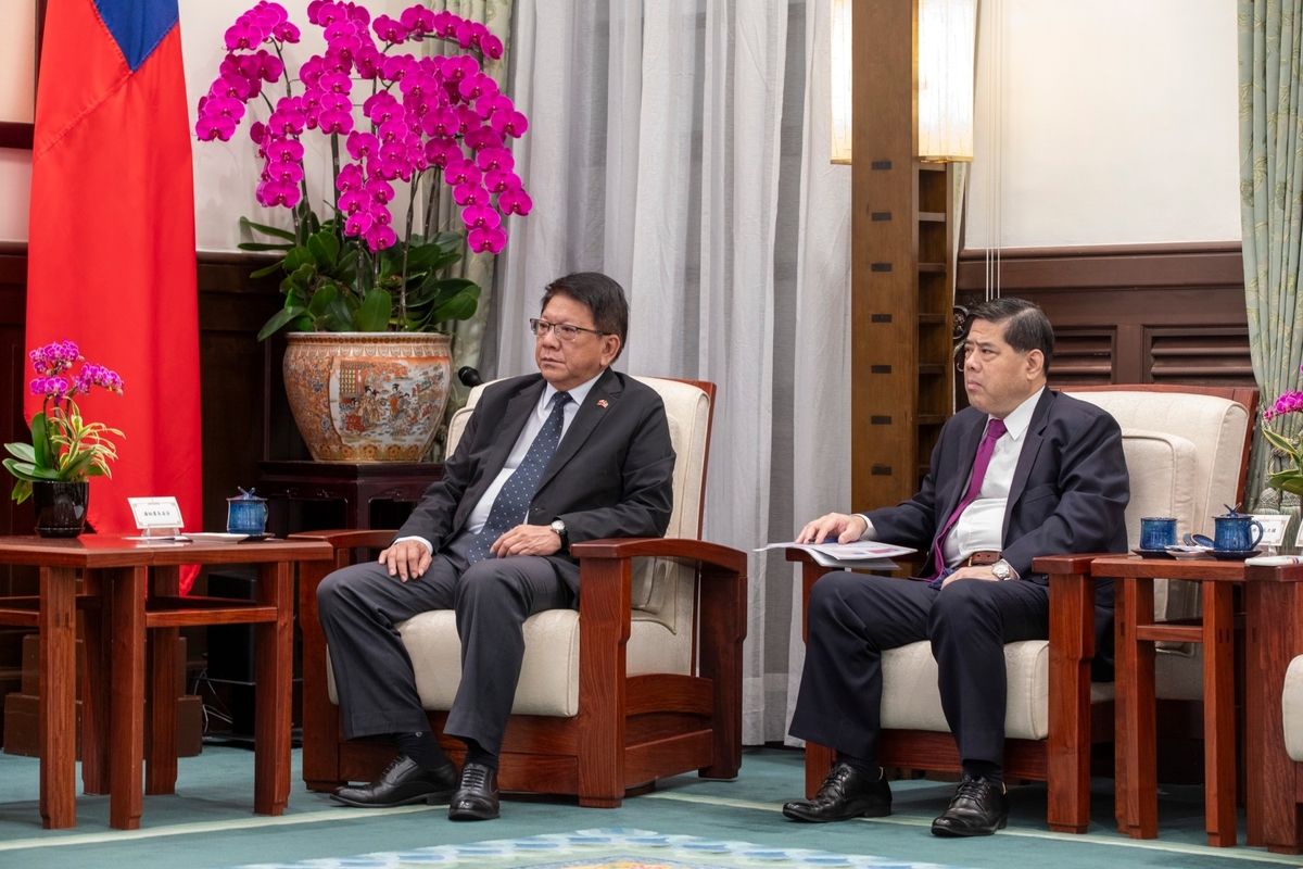  總統府秘書長潘孟安陪同接見美國前駐聯合國常代海莉（Nikki Haley）大使訪問團。 圖：總統府提供 