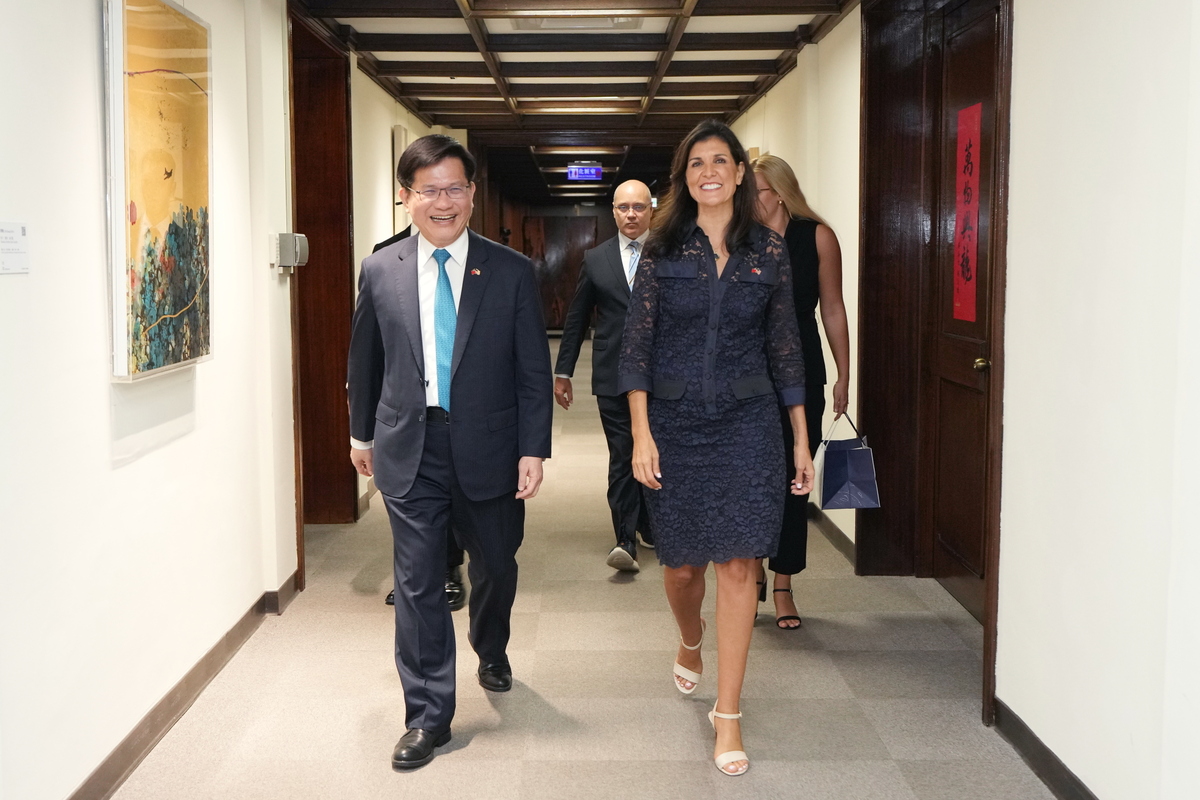  外交部長林佳龍接見美國前駐聯合國大使海莉（Nikki Haley）。 圖：翻攝自林佳龍臉書 