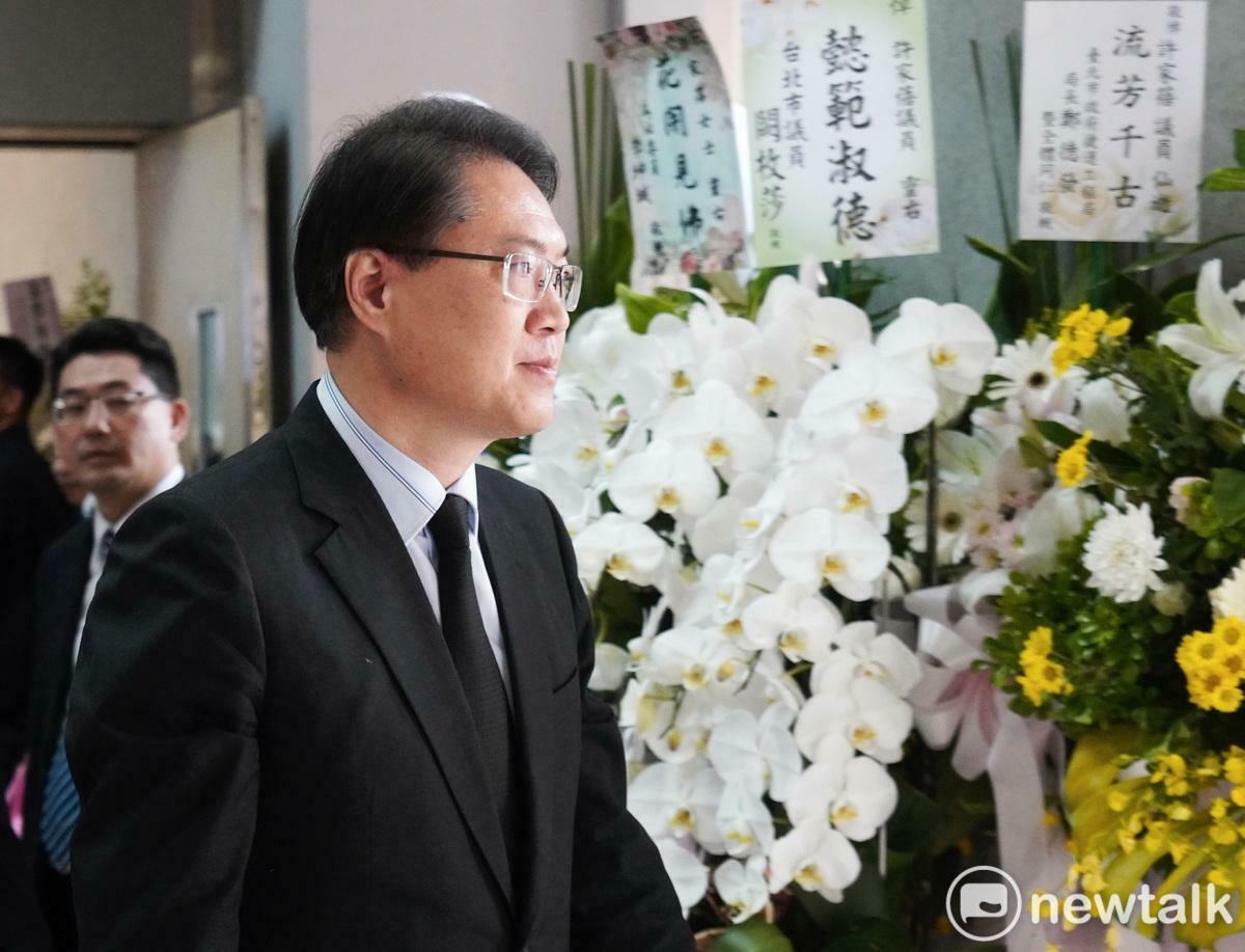  民進黨秘書長林右昌出席故台北市議員許家蓓公祭典禮。 圖：張良ㄧ/攝 