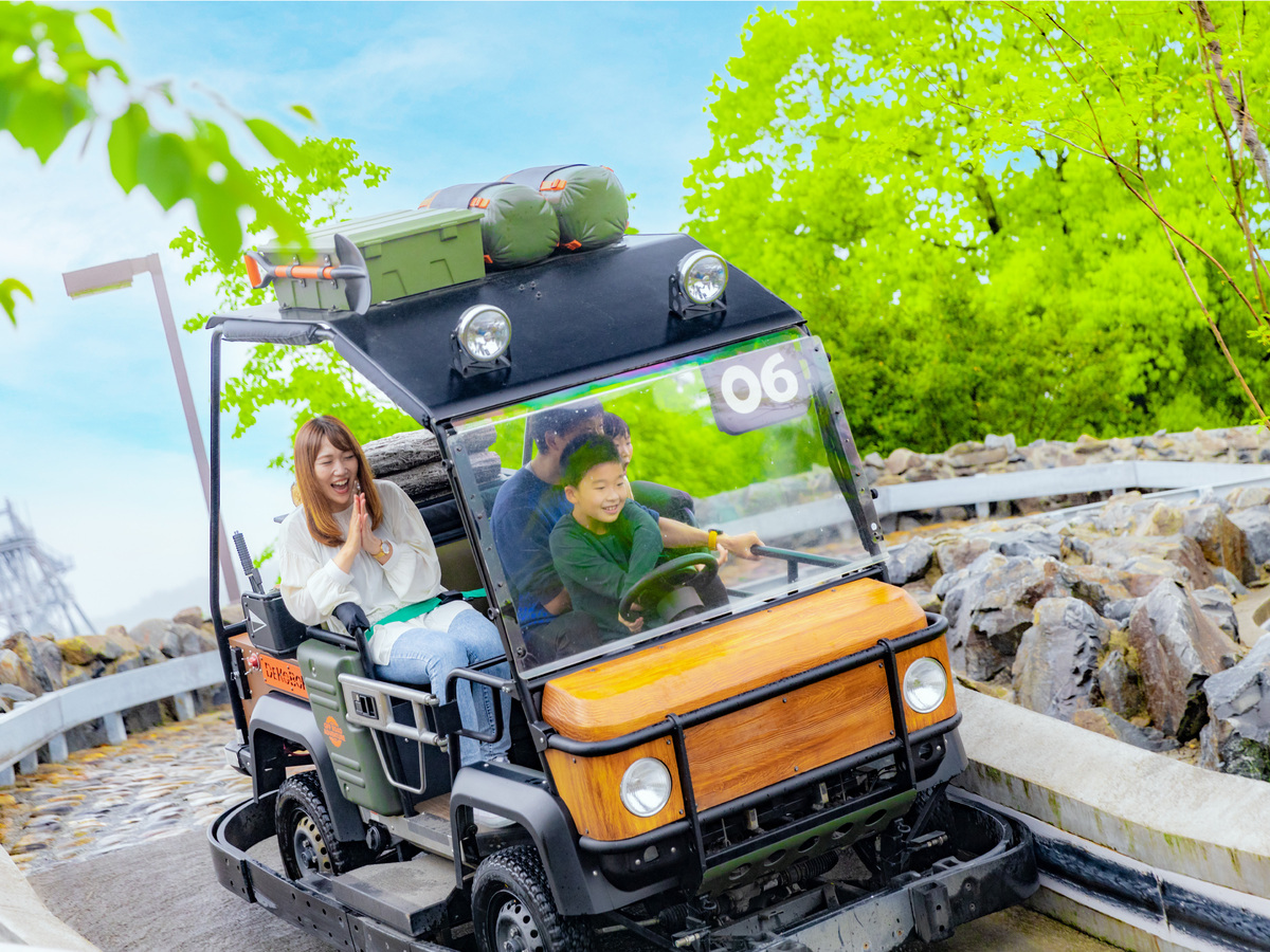 「越野冒險 DEKOBOKO」，以森林為啟發來設計的挑戰賽道。