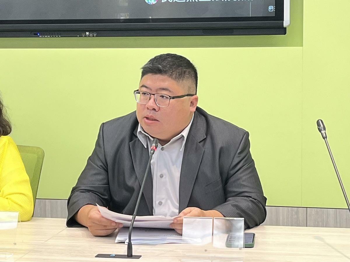  民進黨團書記長蔡易餘認為，中共軍演影響最深是商港，難道中共是在刻意糟蹋謝國樑？ 圖：金大鈞/攝 