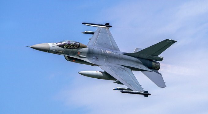  挪威也宣布即將向烏克蘭提供 6 架 F - 16 戰機，儘管具體交付日期尚未明確，挪威還將提供長程攻擊武器。 圖片來源: X 帳號@NOELreports