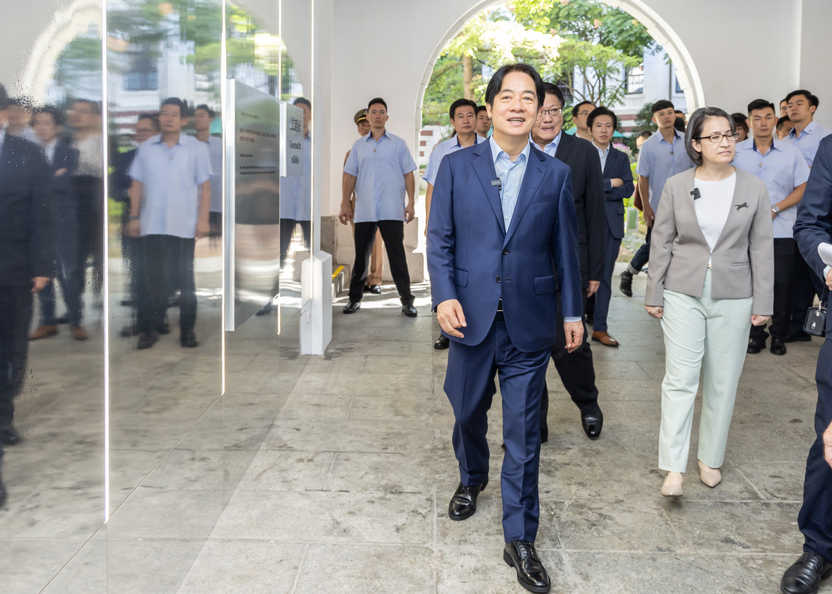 副總統蕭美琴陪同總統賴清德，出席總統府全新常設展覽《民主方舟：台灣永續前行》開展活動。 圖：總統府提供 
