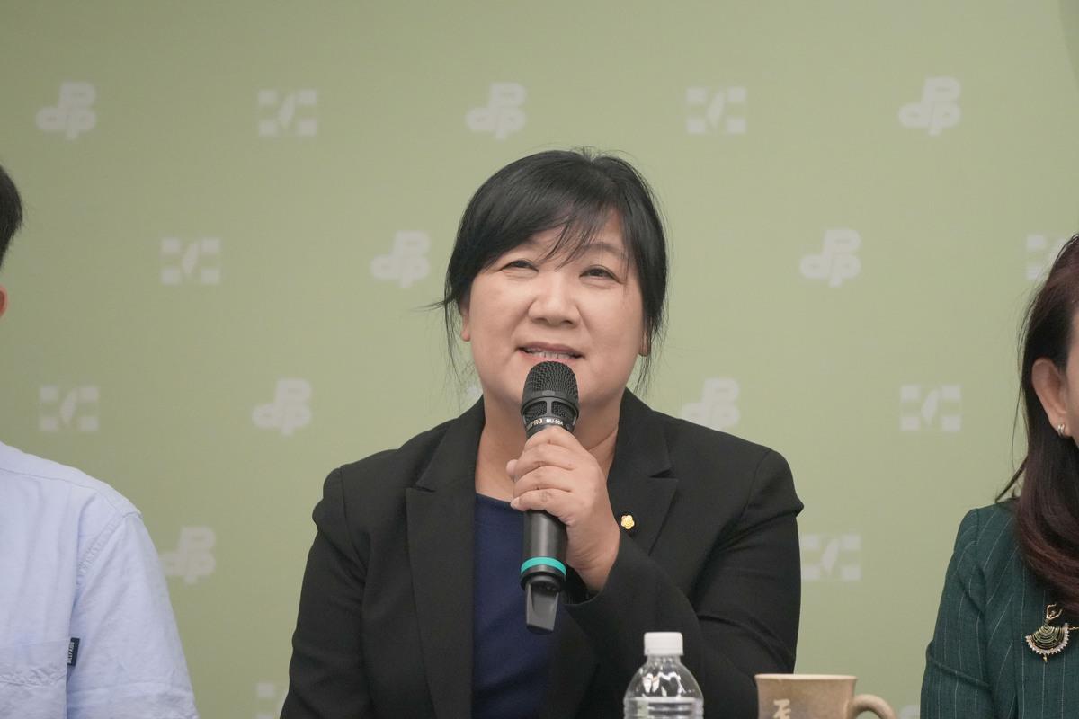  原住民立委伍麗華。 圖：民進黨提供 