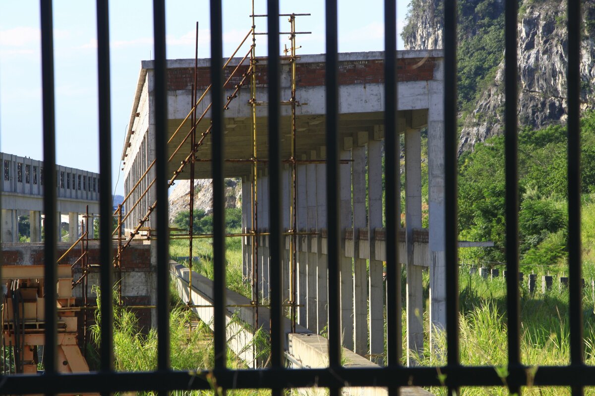  柳州輕軌距離開工已經六年之久，但至今仍未竣工 圖：截自「 x 」@32Yuz 