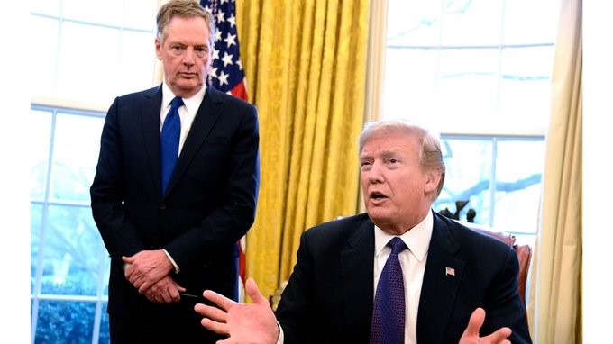  川普曾向前貿易代表萊特海澤 ( Robert Lighthizer ) 提出回任邀請。然而，路透消息人士透露萊特海澤目前並未接受該職位。 圖:擷自X帳號@Investingcom 