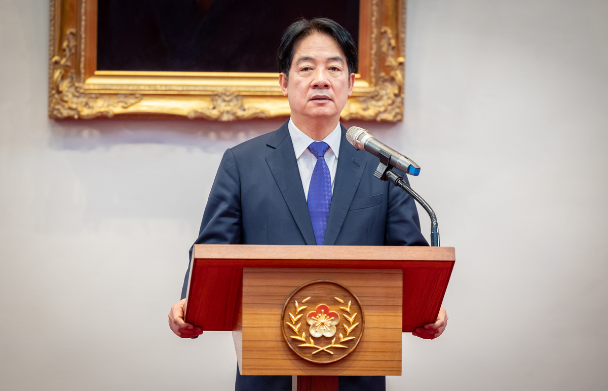  總統賴清德主持11月份國軍重要高階幹部授勳授階典禮。 圖：總統府提供 