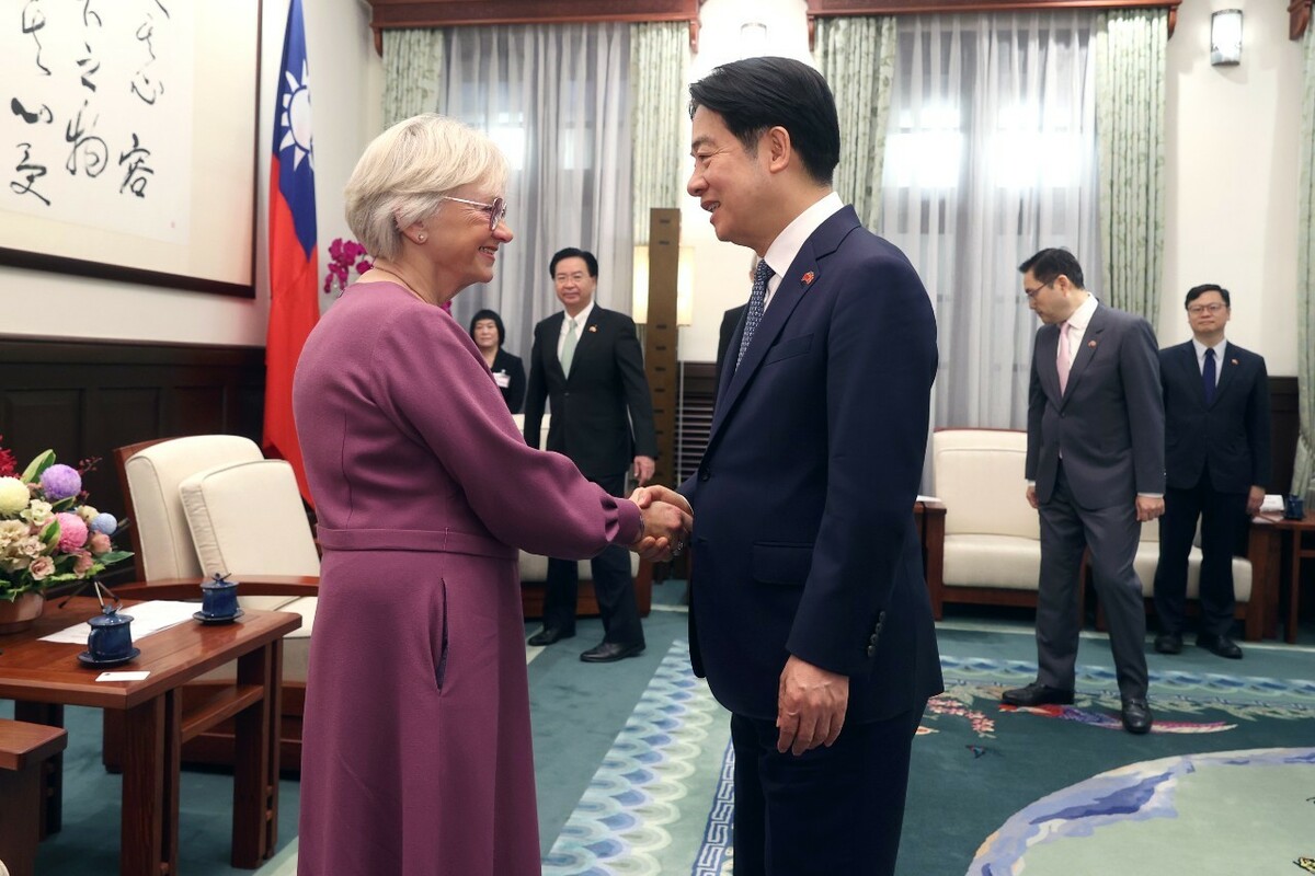 總統賴清德接見丹麥國會訪問團,率團抵台的議員柯絲高(Pia Kjærsgaard)已8次到訪台灣。 圖:總統府提供 總統賴清德接見丹麥國會訪問團,率團抵台的議員柯絲高(Pia Kjærsgaard)已8次到訪台灣。 圖:總統府提供