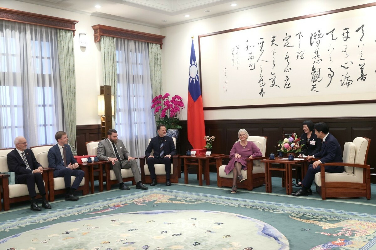 丹麥國會議員柯絲高(Pia Kjærsgaard)率團來訪,並與總統賴清德會面。 圖:總統府提供 丹麥國會議員柯絲高(Pia Kjærsgaard)率團來訪,並與總統賴清德會面。 圖:總統府提供