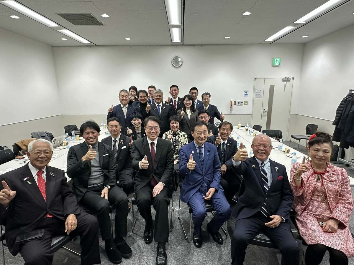 民進黨秘書長林右昌與大阪維新之會核心進行閉門會談。 圖：翻攝自林右昌臉書 