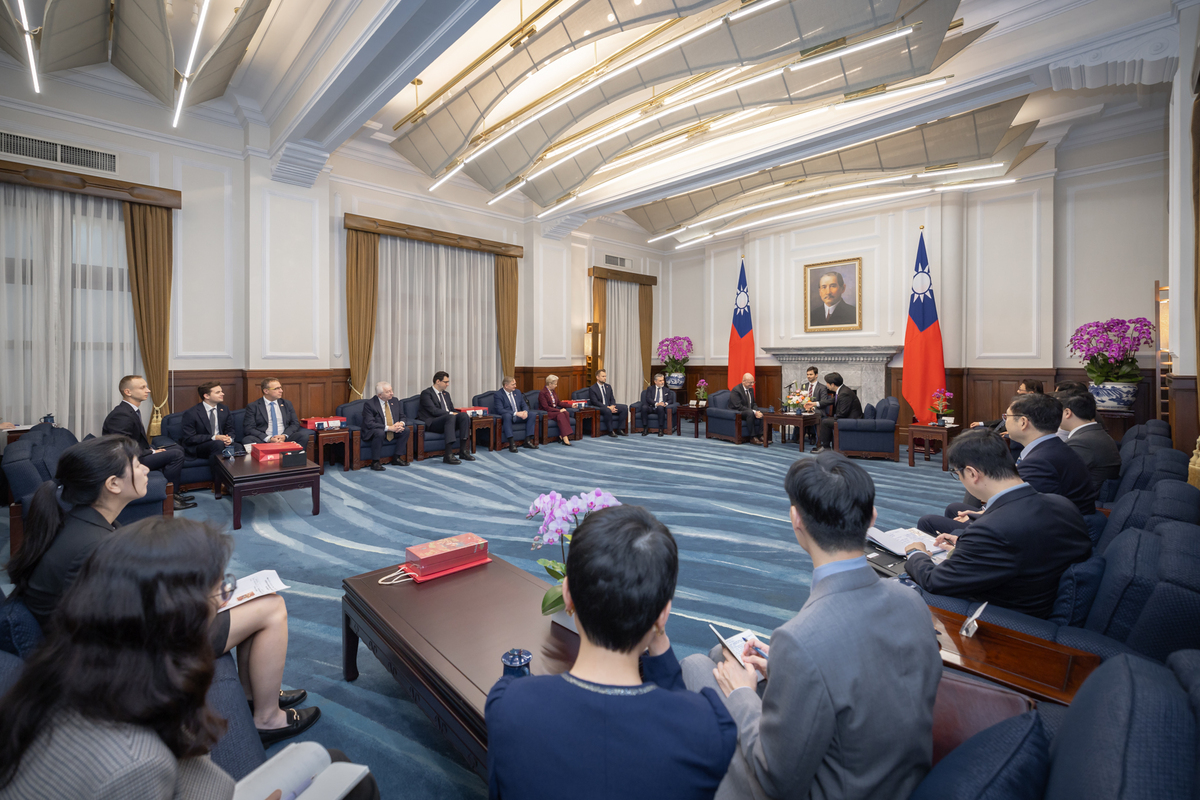  總統賴清德接見波蘭國會參議院副議長卡敏斯基（Michał Kamiński）訪問團。 圖：總統府提供 