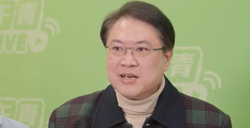  民進黨秘書長林右昌現身直播節目《午青LIVE》。 圖：翻攝自民進黨YT 