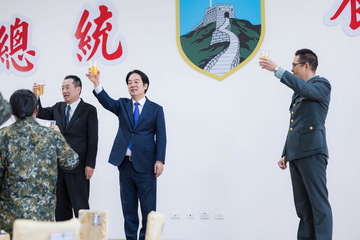  總統賴清德勗勉海軍海鋒第一大隊，並主持陸軍清泉崗營區完工啟用典禮。 圖：總統府提供 