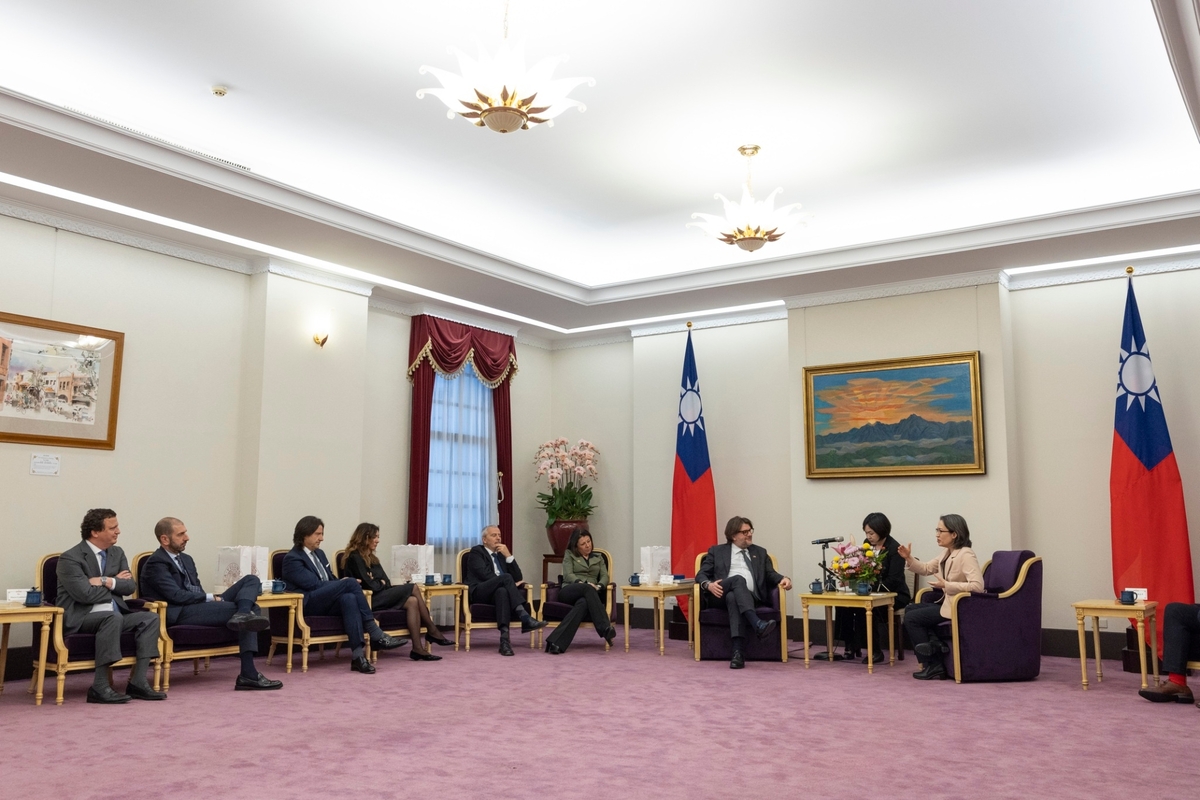  副總統蕭美琴接見義大利眾議院財政委員會主席歐斯納多（Marco Osnato）乙行。 圖：總統府提供 