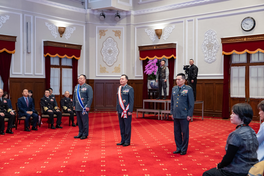 總統賴清德主持2025年1月份國軍重要高階幹部授勳授階典禮。 圖:總統府提供 總統賴清德主持2025年1月份國軍重要高階幹部授勳授階典禮。 圖:總統府提供