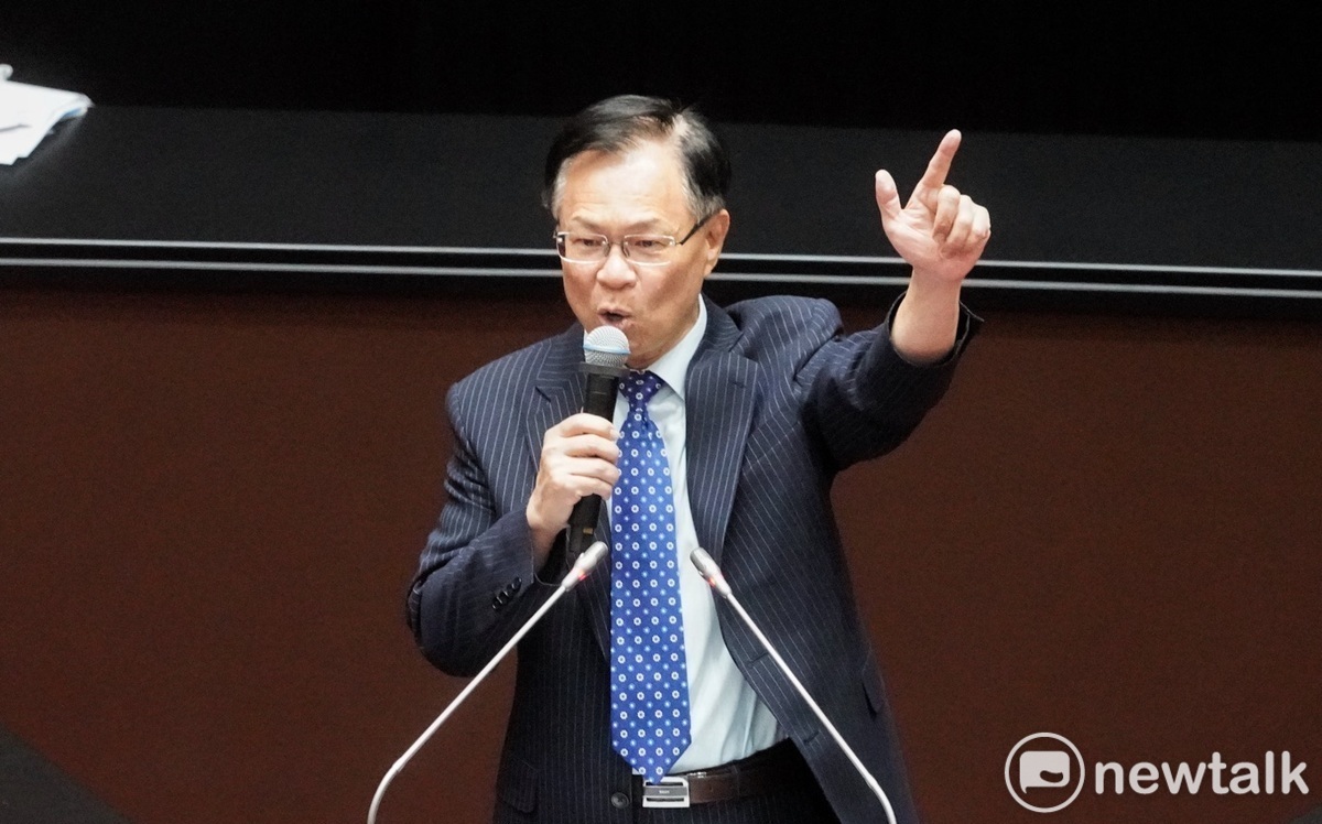 中天記者「馬德」涉國安法遭羈押 張啟楷質疑：幾千塊能收買一個人？ 