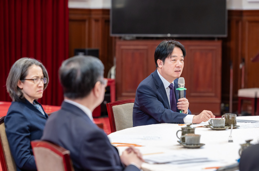  總統賴清德召集五院院長共商國政，勢必牽動大罷免藍委後續走向。 圖：總統府提供 