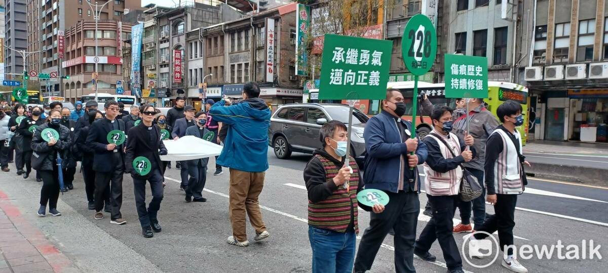  二二八78周年紀念行動「228‧0走出黑暗，邁向光明」。 圖：林冠妙／攝 