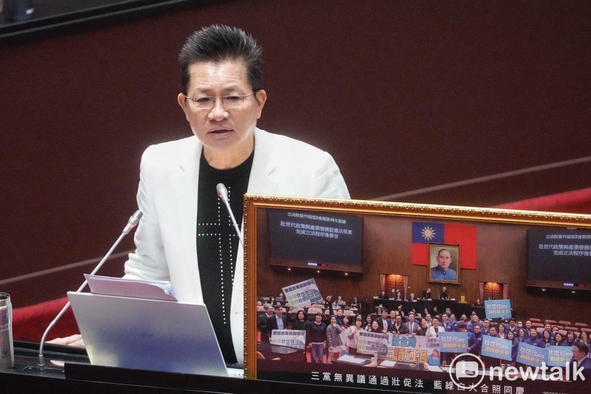 前民眾黨立委吳春城。   圖：張良一/攝（資料照）