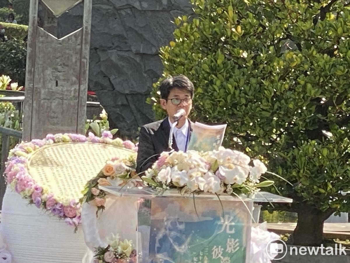 台北市政府28日於二二八和平公園，舉行二二八事件78週年紀念儀式，致詞者受難者陳澄波家屬蒲子超。   圖：林朝億/攝