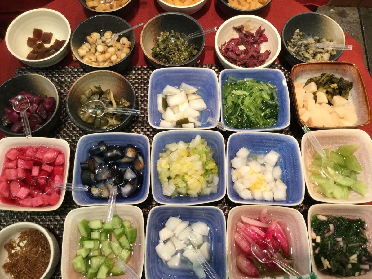  ▲京都錦市場是京都人的廚房，但原本許多數百年歷史的傳統泡菜老舖逐漸消失中，京都風情逐漸稀薄。 圖：劉黎兒／攝 