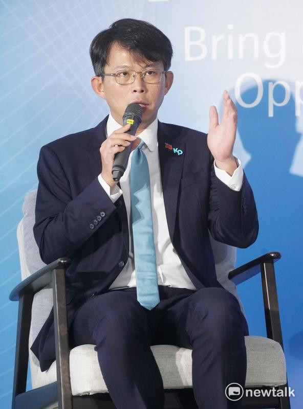 民眾黨主席黃國昌在「把民主還給台灣 在野領袖峰會」致詞。 圖:張良一 / 攝