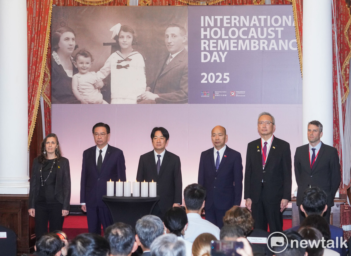 總統賴清德在「2025年國際猶太大屠殺紀念日活動」和台灣民主基金會董事長韓國瑜、國安會秘書長吳釗燮等 人一起點燈。 圖:張良一/攝