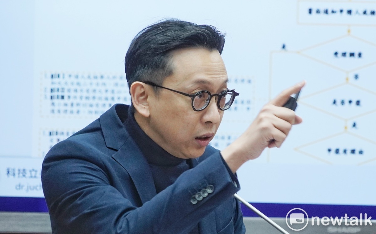 葛如鈞「Threads用AI回應」被抓包!眾人留言玩弄 他對鄭麗文竟沒反應