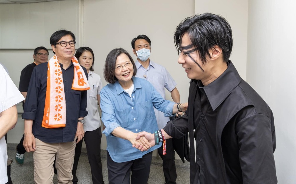 [黑特] 林昶佐要當駐芬蘭代表？？